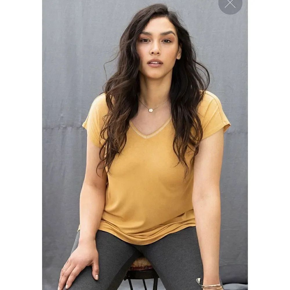 MATILDA JANE Just Imagine Brione V-Neck Tee Ochre